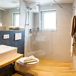 Montfort Otel 3*