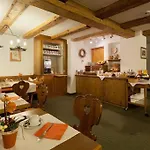Montfort Otel Sankt Anton am Arlberg