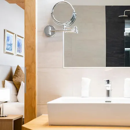 Montfort Sankt Anton am Arlberg